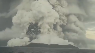 汤加海底火山再喷发 多个太平洋岛国受波及