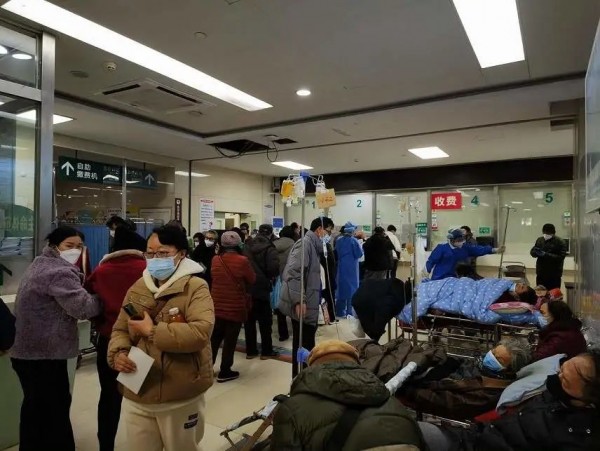 上海疫情达峰最新预测！直击门急诊和ICU现场！120紧急提醒扩散周知！
