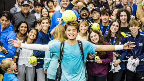 播客 | 吴易昺为中国大陆首次赢得ATP巡回赛冠军，他和中国网球未来的路在何方？