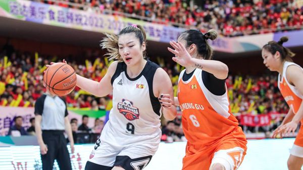 四川女篮夺得中国女子篮球联赛总冠军