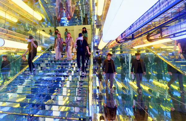 上海玻璃博物馆打造元宇宙创意展陈新体验