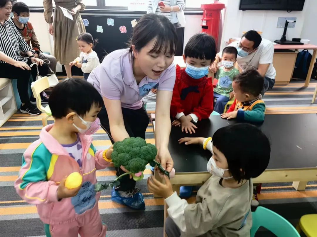 家里五个娃都感染支原体肺炎 最小的才四个月 (家里五个娃都缺钱)