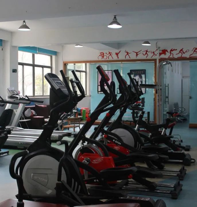 泛亚电竞普陀这间百姓健身房华丽变样快来打卡吧！(图3)