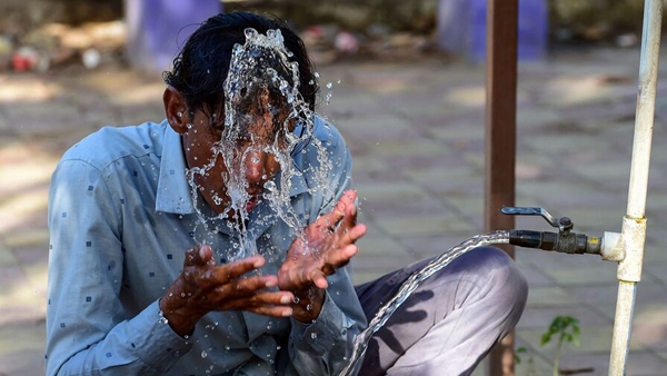 印度北部酷暑近170人死亡，医院主管发表高温致死言论被革职