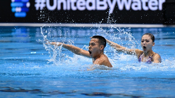 程文涛临危受命替补上场，中国花样游泳拿下世锦赛混双铜牌