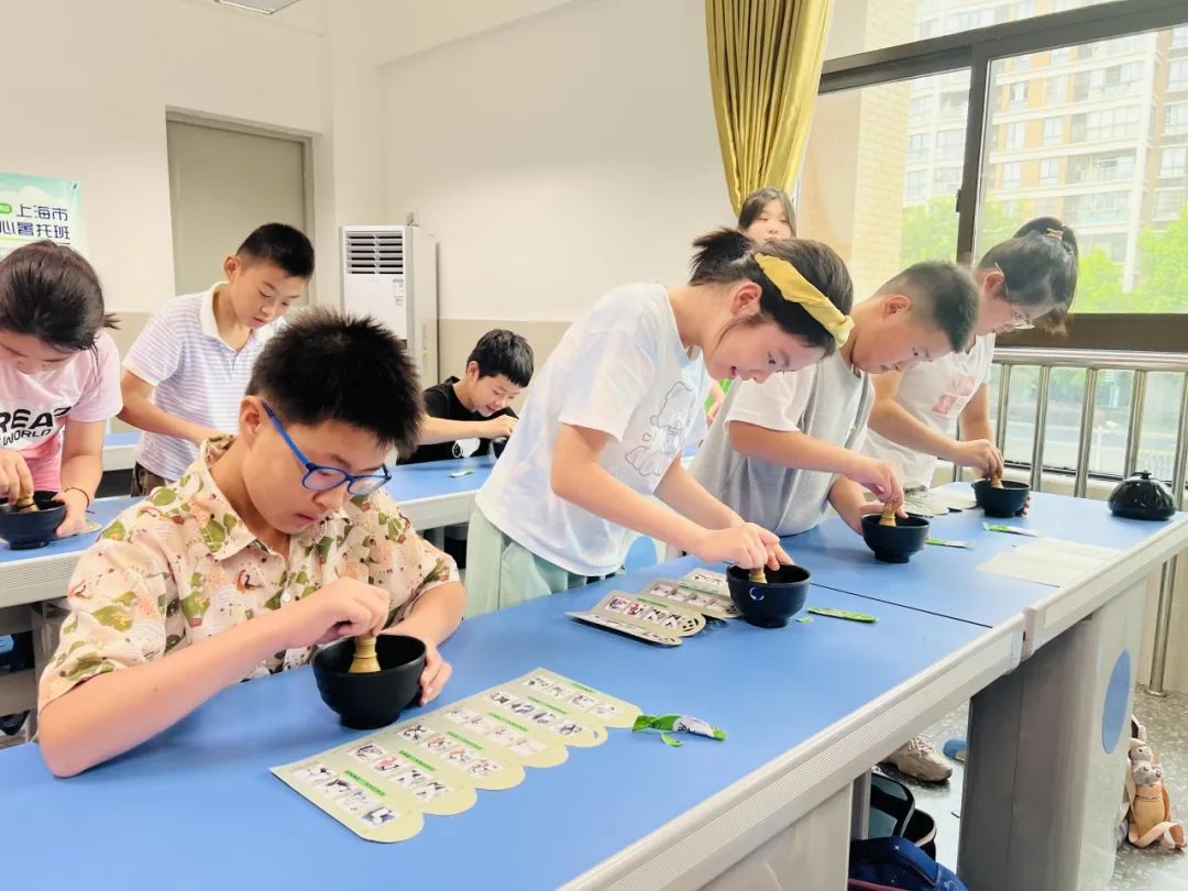 丰富非遗齐上阵，他们让青少年感受非一般的暑假_上海宝山_新民网