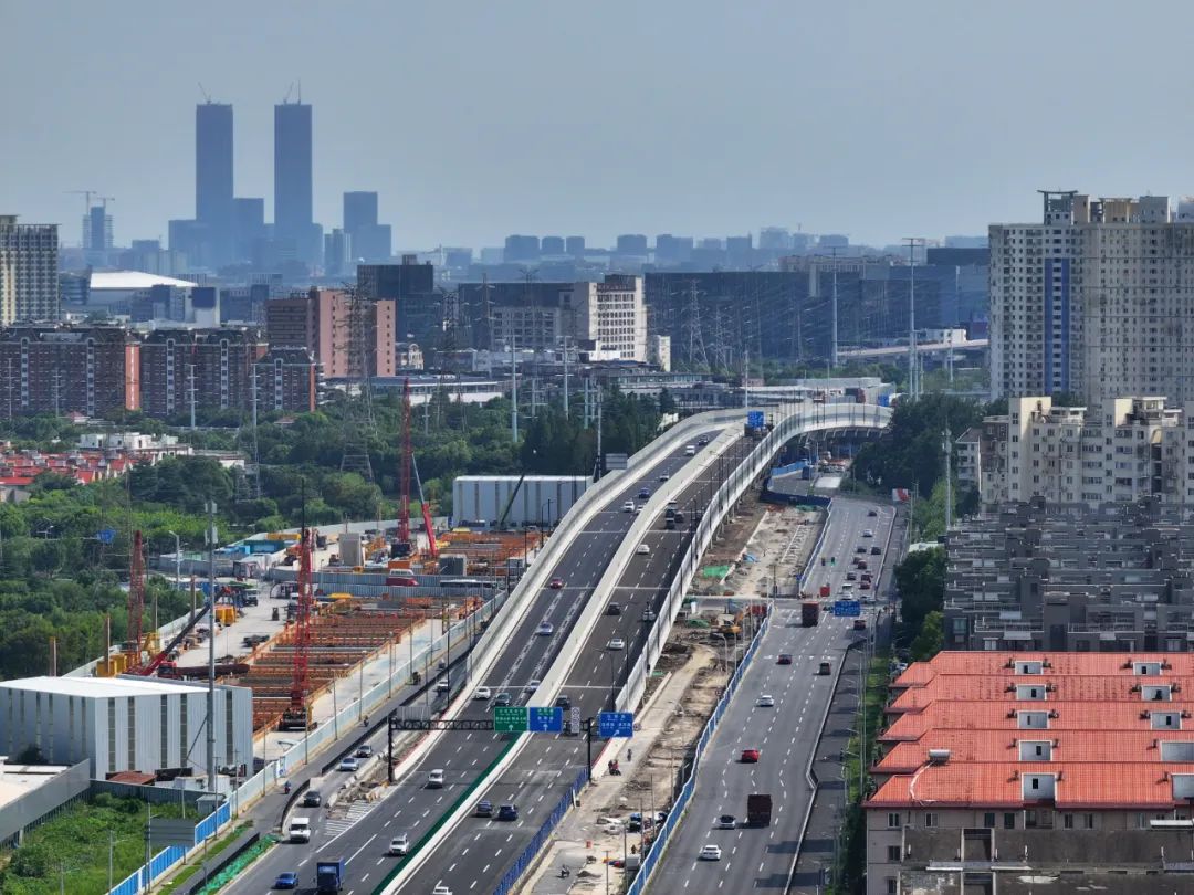 巨峰路跨线桥建成通车！杨高北路改建工程计