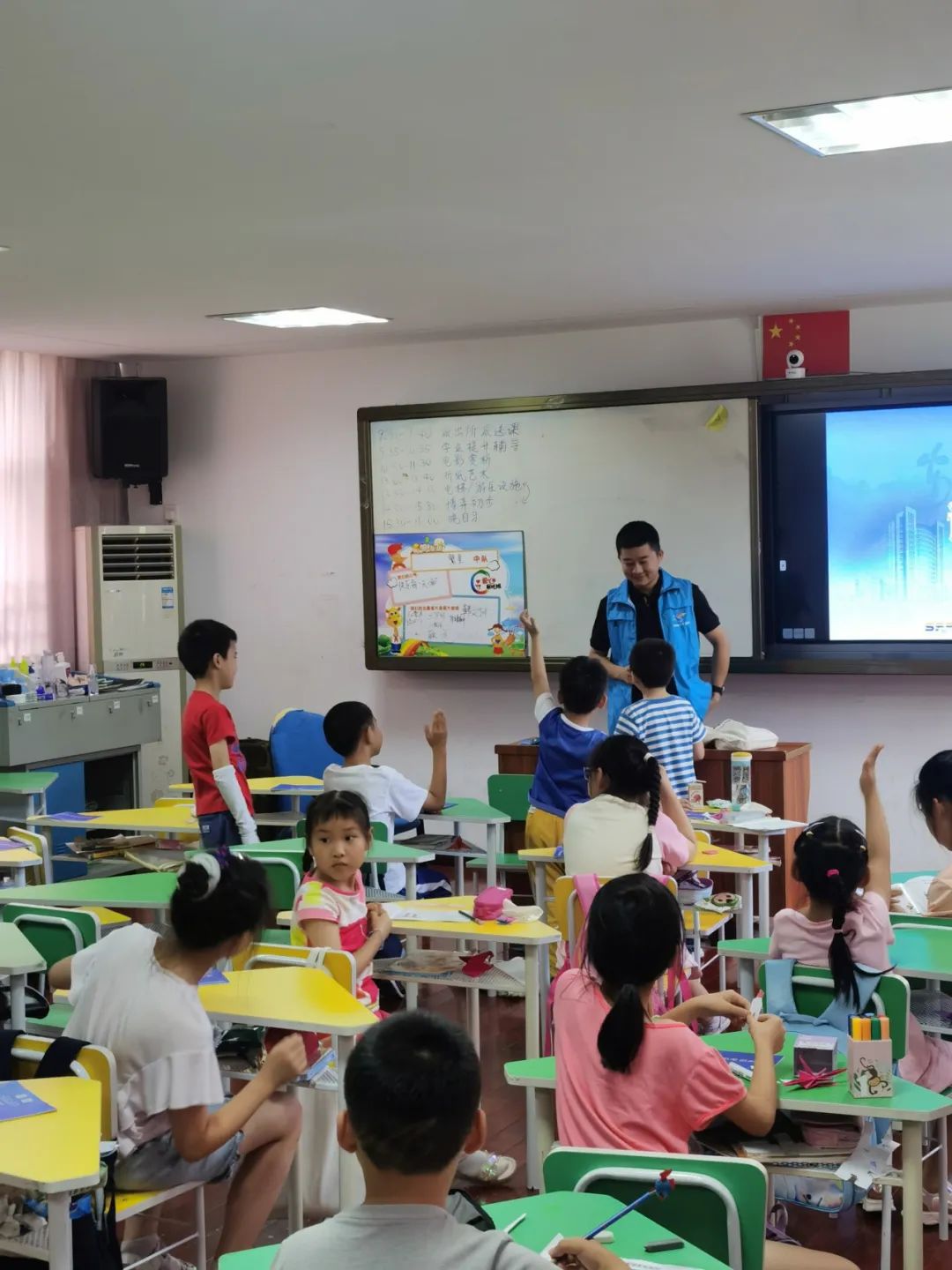 火狐电竞 火狐电竞平台靠谱星光丨获评“上海市青年文明号”来看普陀这些青春榜样的风采！(图6)