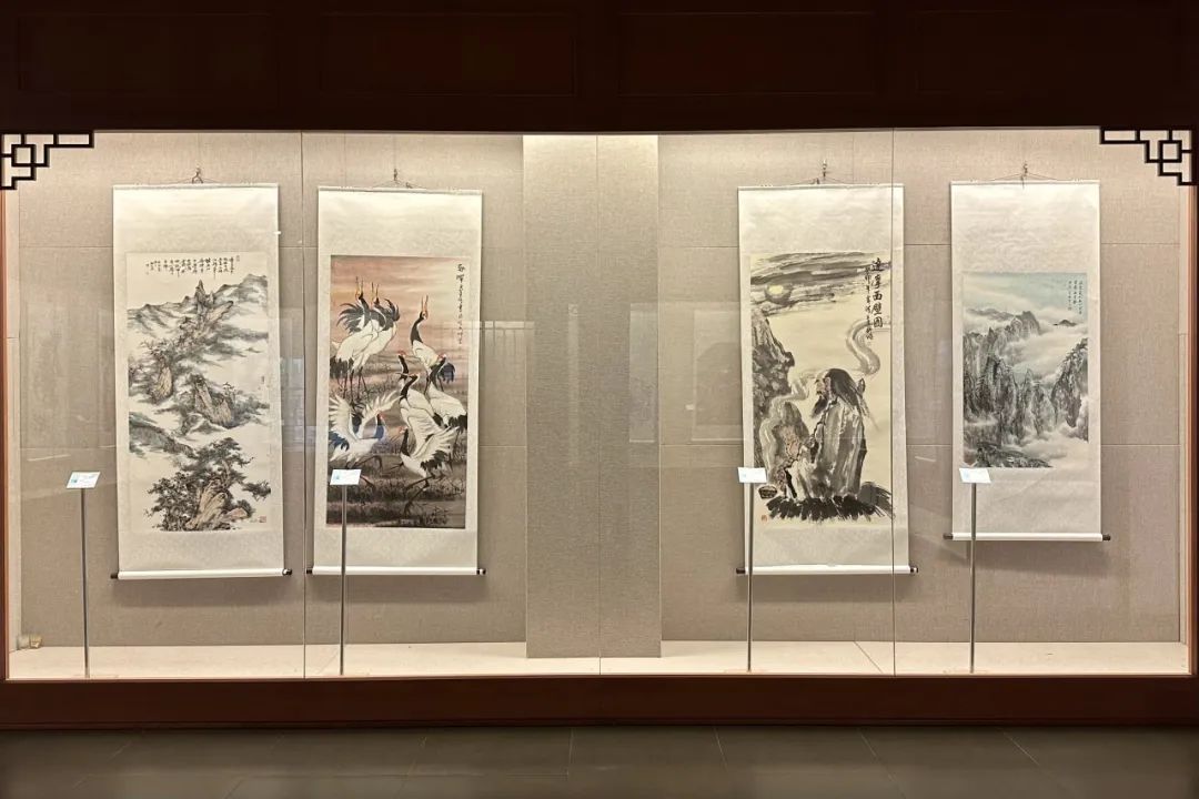 “上海书画名家作品邀请展”在长宁开幕_上海长宁_新民网