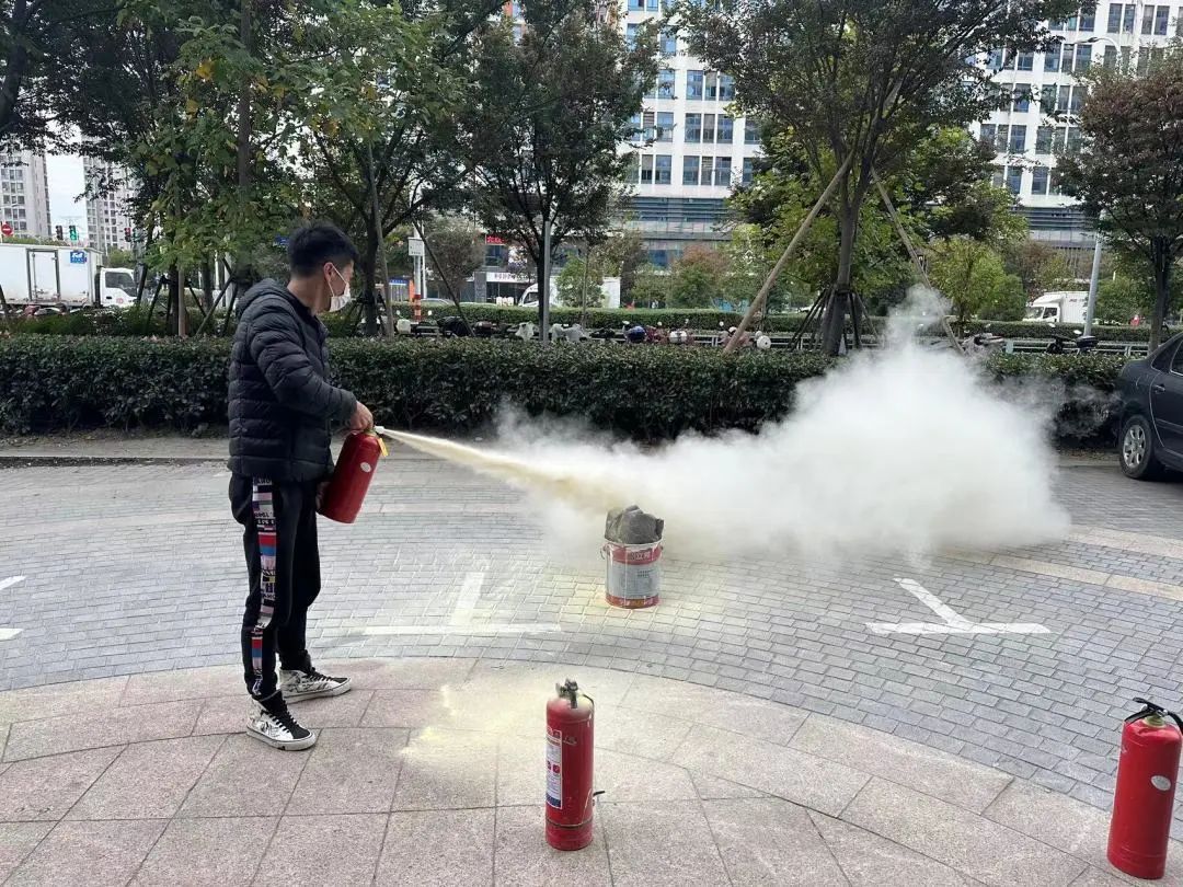 澳门人威尼斯以练促防防患未“燃”赵巷镇拧紧酒店旅馆消防“平安阀”(图4)
