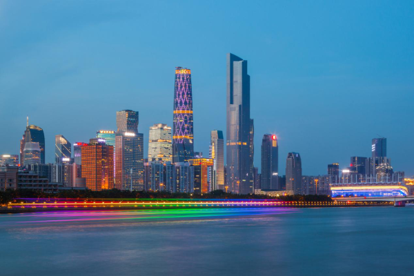 越秀地产丨以国企力量，助力上海世界级城市更新