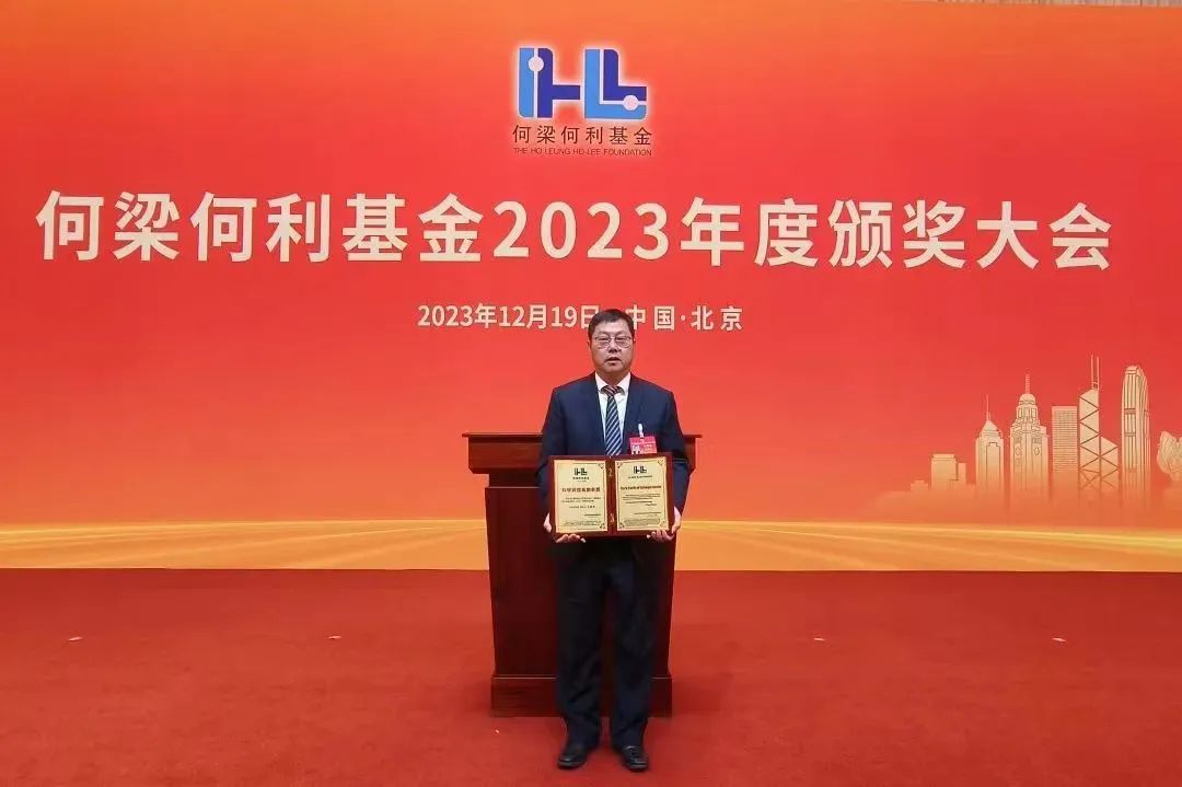 29年来首次！来自闵行的他获奖！
