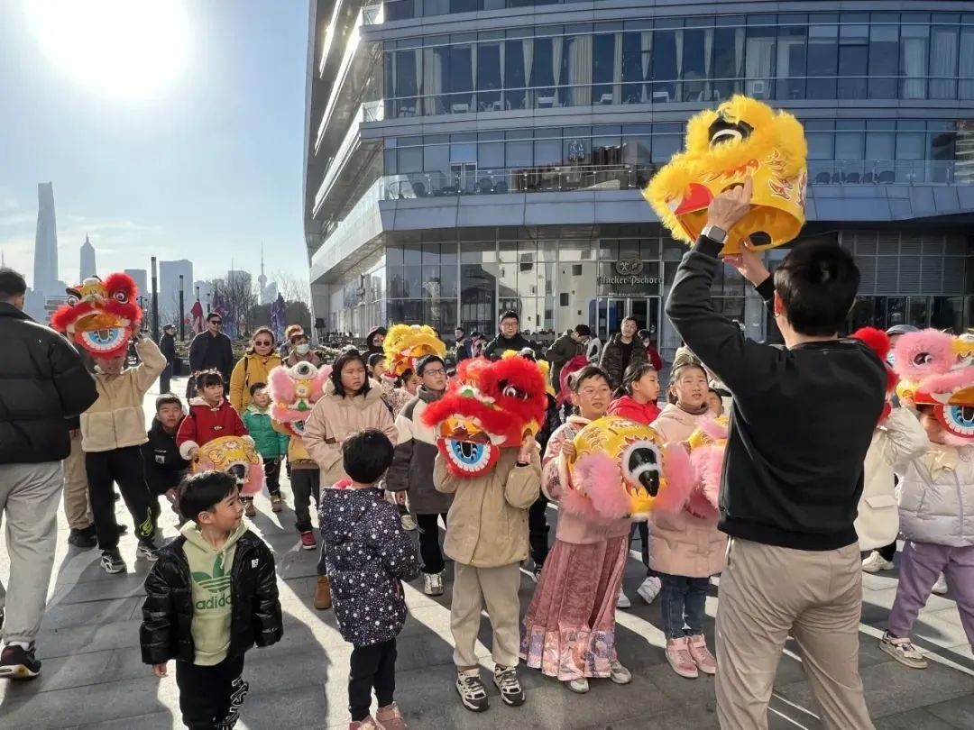 半岛·体育新春舞龙狮亲子家庭乐享年味之旅(图3)