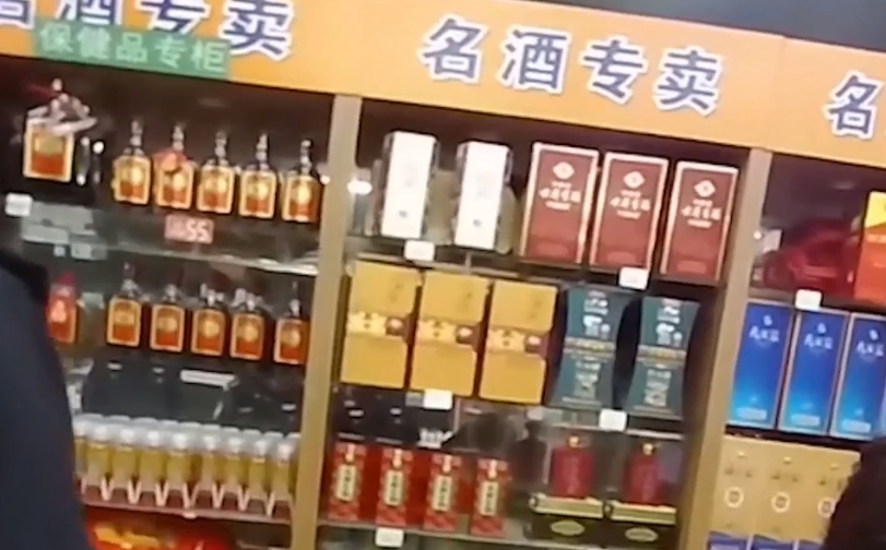视频 | 沪一黑心店主售卖假烟 非法获利50余万元