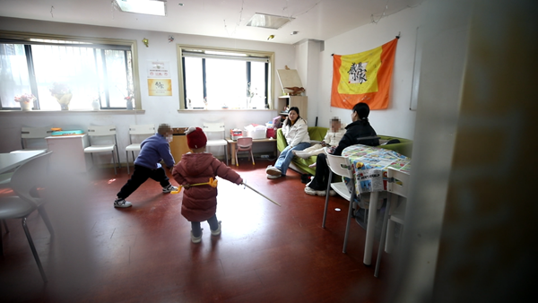 新华医院旁的公益小家：身患癌症的孩子，异地求医的家庭，绝处求生的港湾 | 十分上海