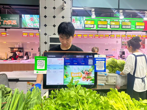 J9九游会 九游会J9改造后这个集市开张啦！天天都有平价菜还有餐饮、健身和瑜伽……(图4)