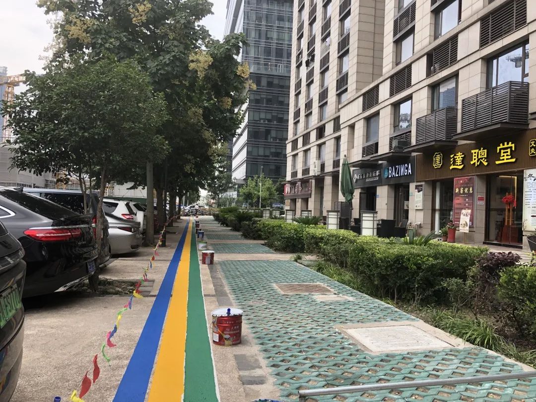 ky官网“爆改”小区第一步下！楼！跑！步！(图8)