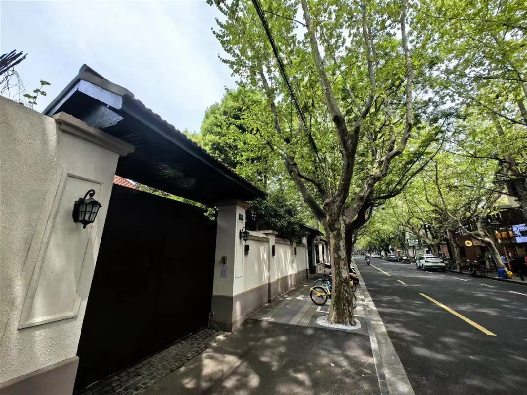 上海静安巨鹿路一套老洋房卖出天价，单价超100万/平！哪些人住在这？