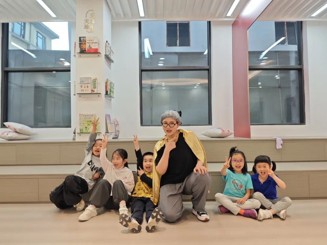 GA黄金甲长宁首个!设在商业体内的居委会有什么不一样?(图5) GA黄金甲长宁首个!设在商业体内的居委会有什么不一样?(图5)