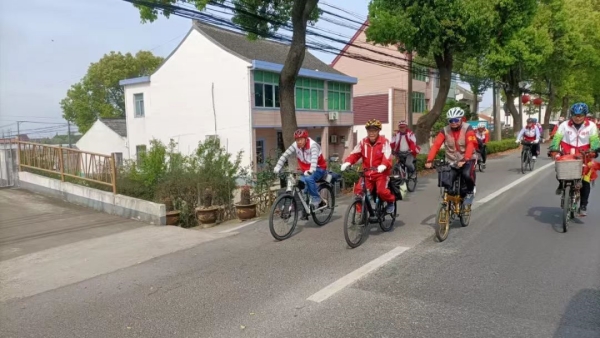 江南体育官网吸引更多“老爷叔”出门锻炼上海引领老年健身新风潮(图3)