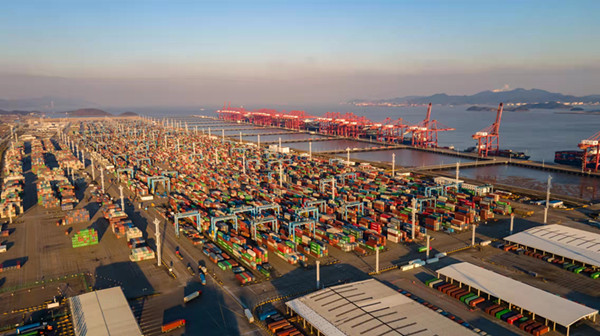 宁波舟山港2021年货物吞吐量首破12亿吨