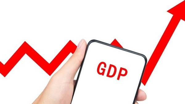 GDP规模首次突破4万亿元！2021年上海市主要经济指标实现“五个新跨越”