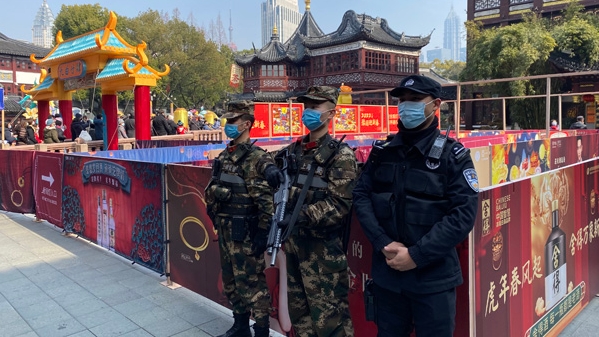 黄浦公安广大民警、辅警春节坚守岗位、奋战一线，全力维护城市公共安全