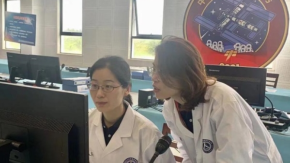 中国航天员首次在太空过春节 上海航天核心舱电源分系统团队悉心守护