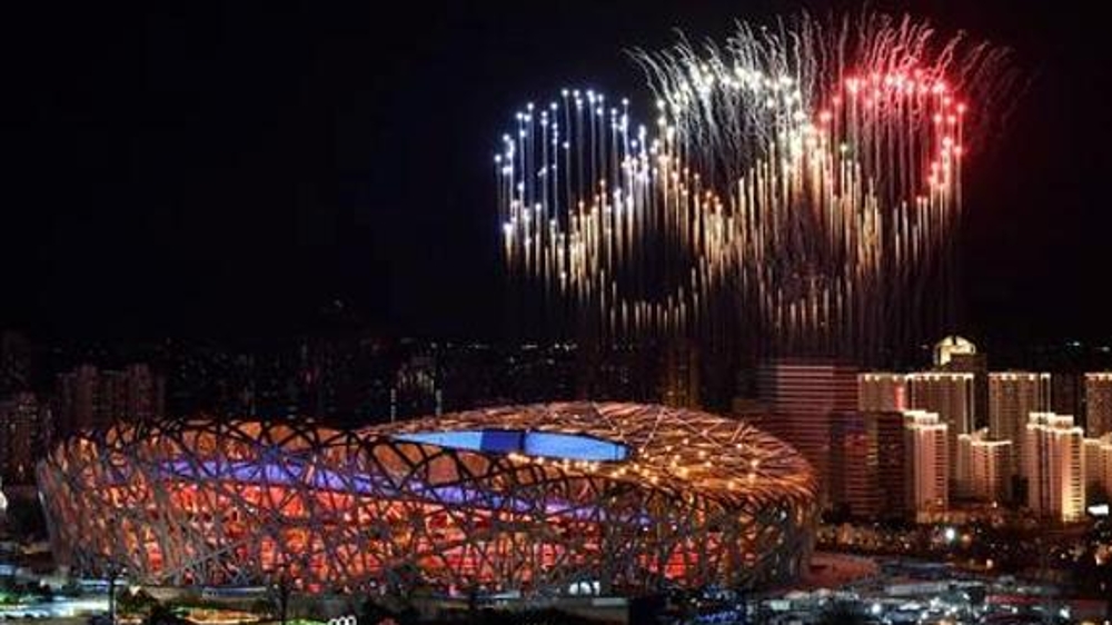 北京冬奥会开幕式，蔡国强在鸟巢“种”出“迎客松”