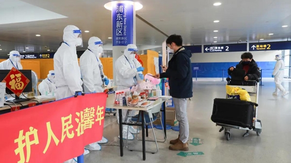 疫情防控和通关保障“两不误”！春节假期上海边检共查验出入境人员4.7万人次