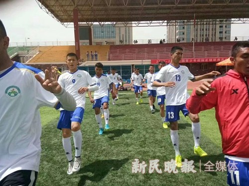 决赛打响，第37届“海港-上汽”杯新民晚报暑期中学生足球赛喀什赛区打“头阵”！