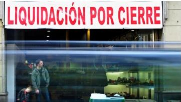 8月西班牙1.9万家中小企业倒闭！个体户：政府还要商家降价，真够了！