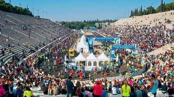 2022雅典马拉松举行，希腊华侨华人积极参与