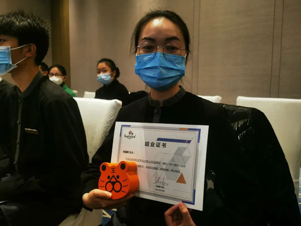 澳门人威尼斯官网“把先进的酒店服务和管理理念带回家乡”！浦东-怒江酒店行业技能提(图2)