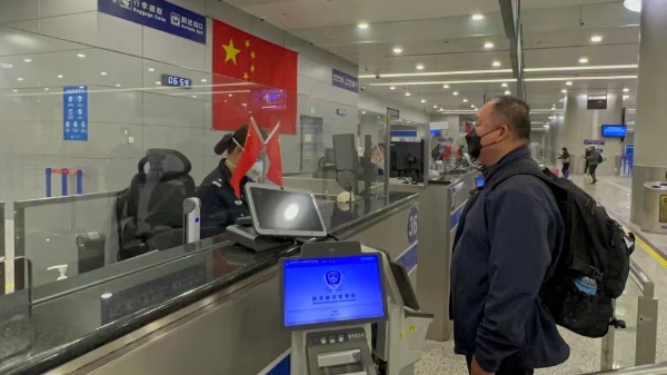 上海边检：调整优化勤务安排确保出入境口岸通关安全高效