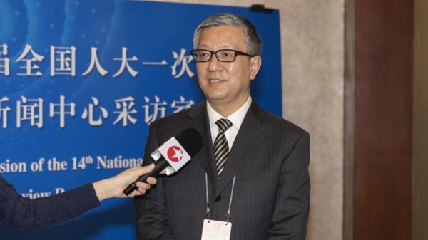 上海代表团向大会提出议案13件建议117件