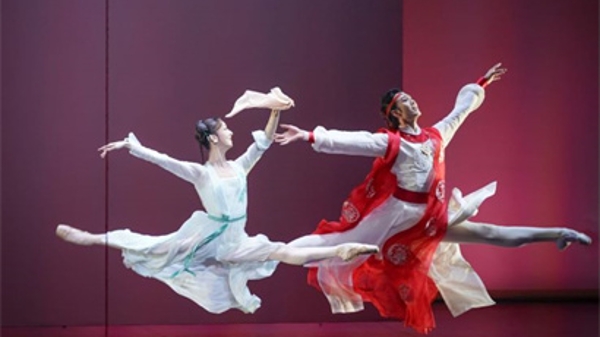 芭蕾舞的“国家队”来了！中芭舞剧《红楼梦》《小美人鱼》将登陆上海