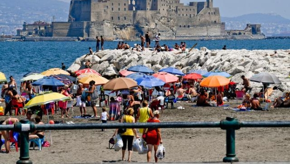 海滩、宾馆、冰淇淋的价格…… 欧洲迎来最“昂贵”夏天