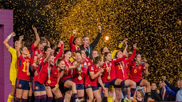 从新军到冠军，西班牙女足是如何走向胜利的？