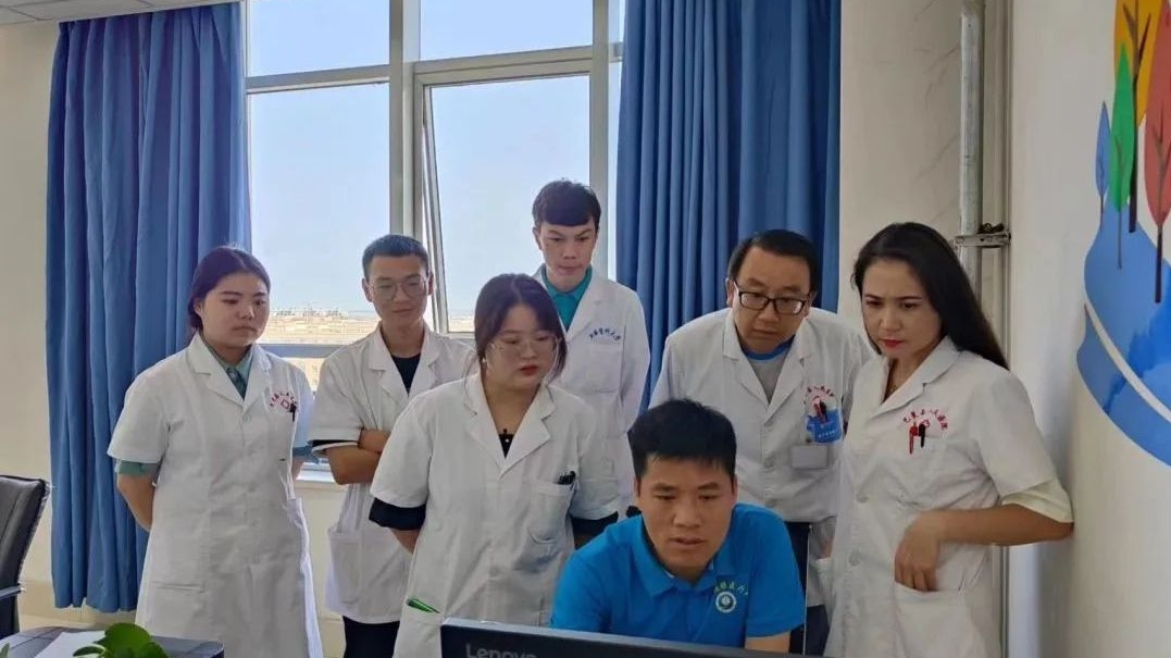 喀什二院上海援疆医疗队赴巴楚县人民医院开展紧密型医联体系列活动