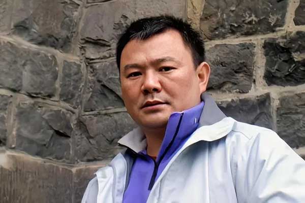夜读｜和李西闽扳手腕