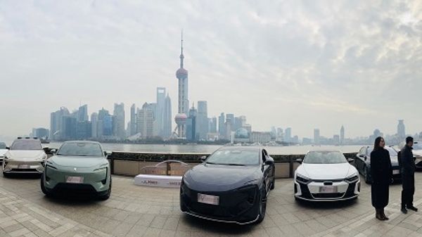 中国新能源汽车重塑豪车格局 十强榜单中自主品牌占七席