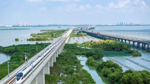 长三角铁路今年预计完成基建投资超1400亿元创新高 将开通沪苏湖等7个项目