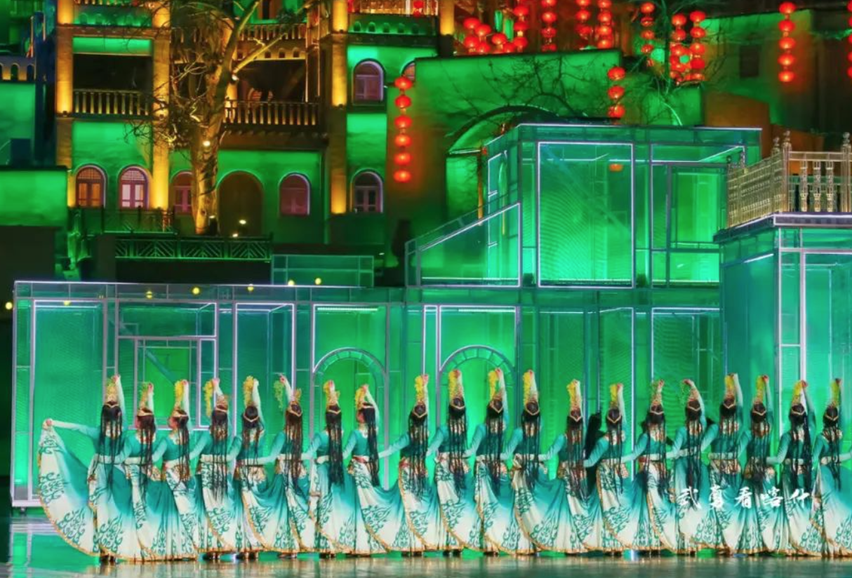 春节特别节目《美在新疆》闪耀喀什