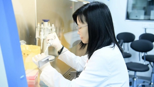 黄荷凤院士团队牵头研发新一代无创产前检测技术，有望实现孕期一次采血检测多种遗传性疾病
