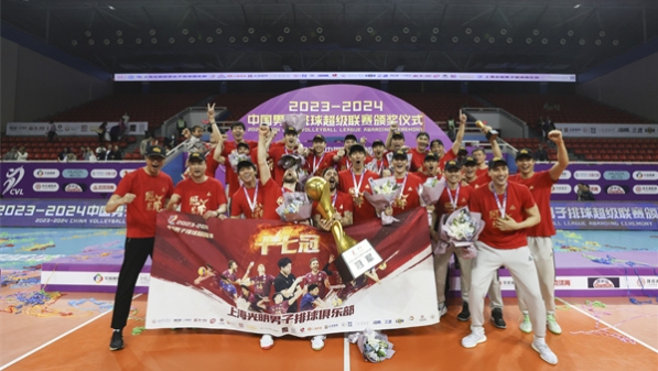 上海男排时隔三年再夺联赛冠军，17冠王是如何炼成的？