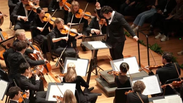西德广播交响乐团携手格莱美奖得主麦瑟拉，首次将全套勃拉姆斯交响曲于上海奏响