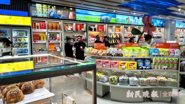 澳门人威尼斯零食店里也能吃到现烤坚果《上海市食品经营许可和备案管理实施办法》今起(图5)