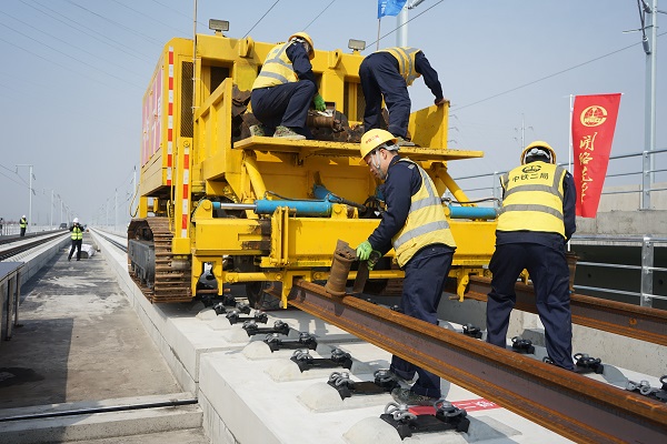 上海・蘇州・湖州高速鉄道は敷設・完成し、今年末までに運行準備が整う予定だ