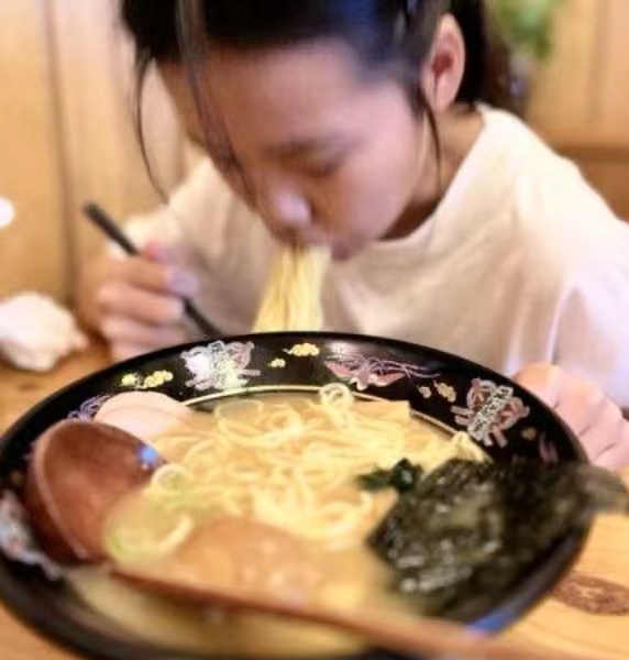 BOB半岛官网心理 张婍：饮食教育让孩子发现美好世界(图2)